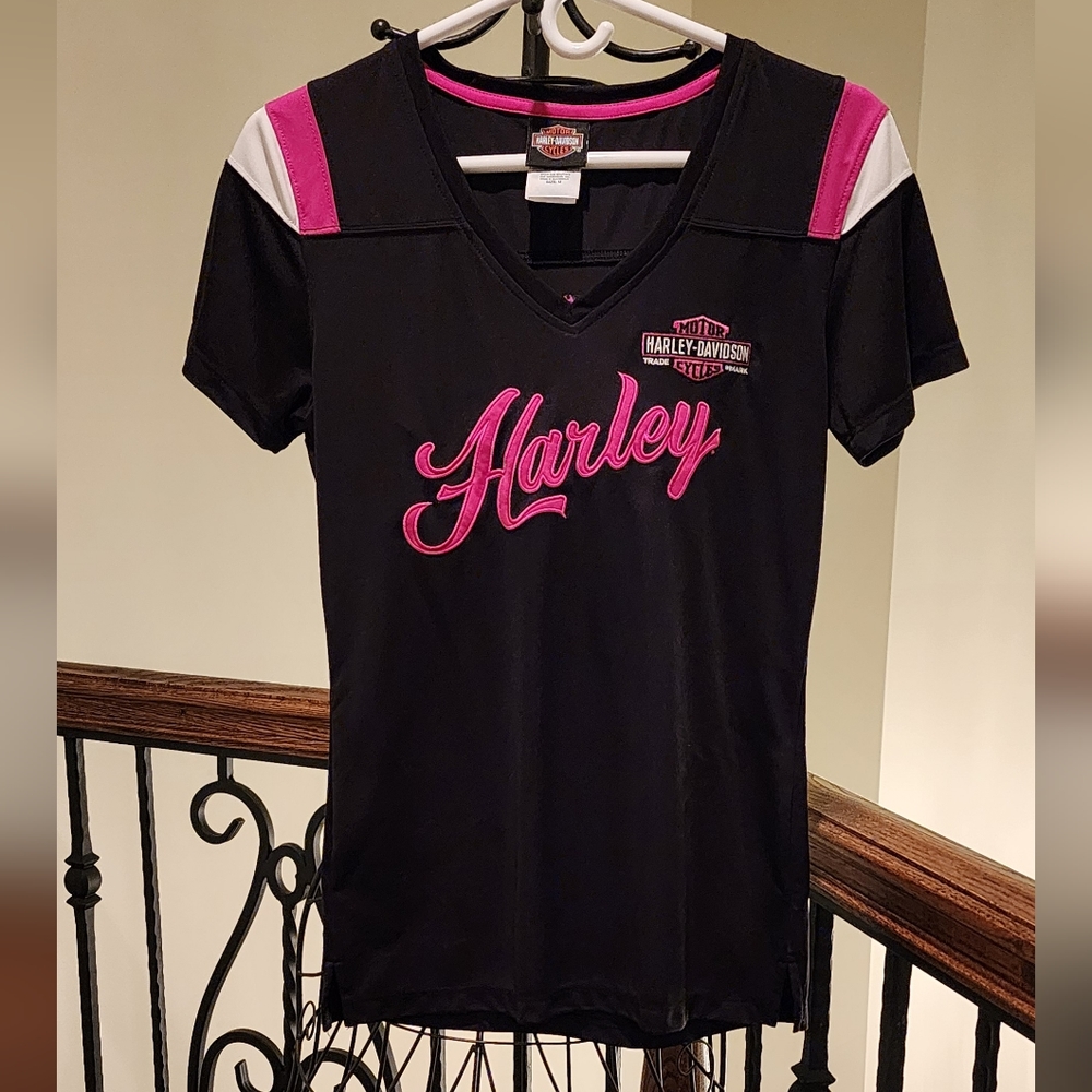 Ladies Harley-Davidson top Size Medium